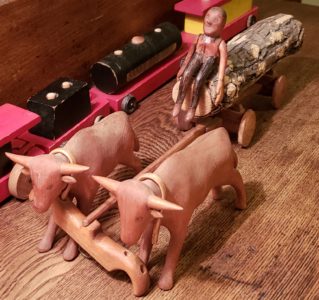 Picture of old toys/models