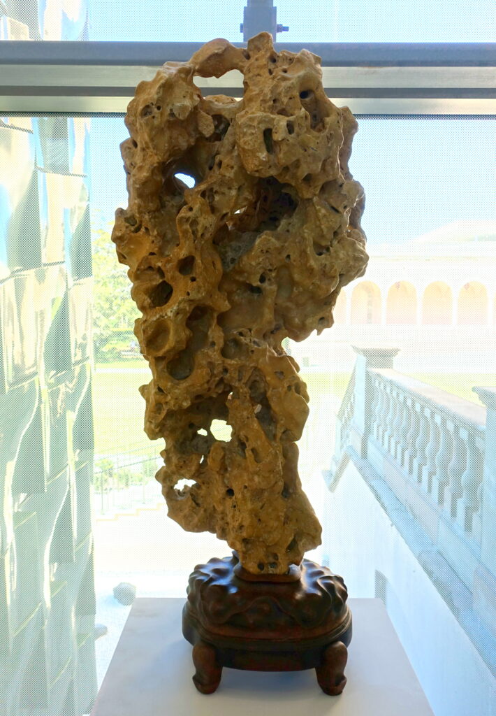 Scholar's rock, China, John and  Mable Ringling Museum of Art, Sarasota, Florida. Credit: Public domain